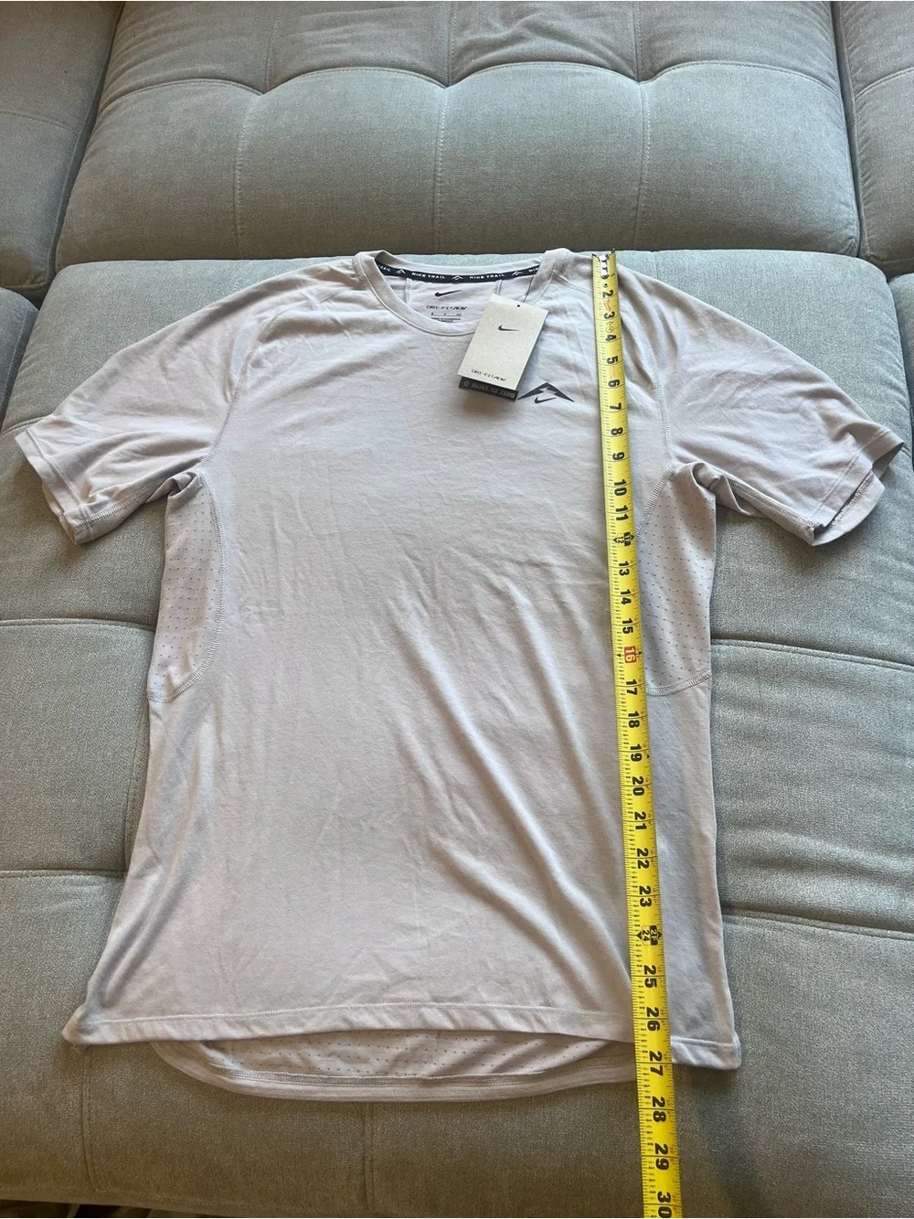 NWT Nike Solar Chase Dri-FIT ADV Running T-Shirt Taupe Gray Men’s Small
